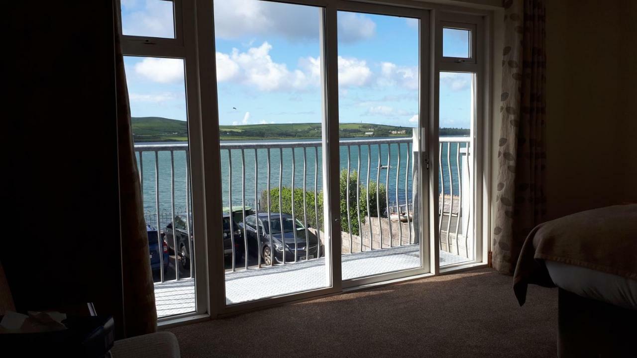 Отель Dingle Harbour Nights Экстерьер фото